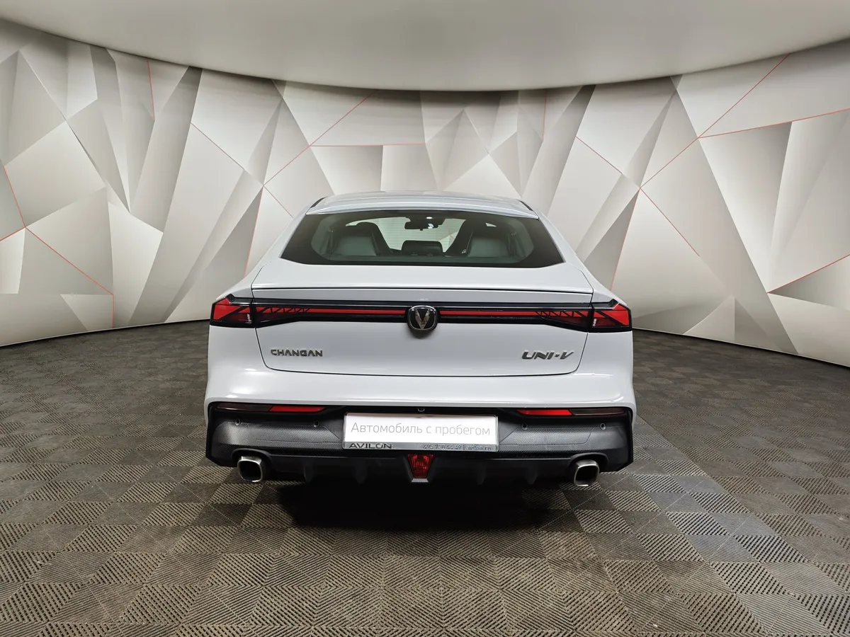 Changan UNI-V 1.5 AMT (181 л.с.) Tech Серый в АВИЛОН. Слайд №8
