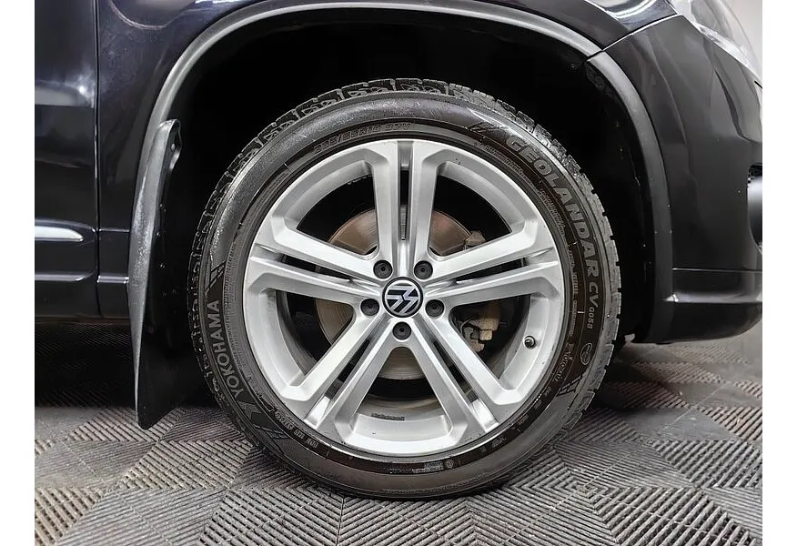 АВИЛОН - Volkswagen Tiguan 2.0 TSI 4Motion AT (180 л.с.) Sport & Style Черный - slide 17