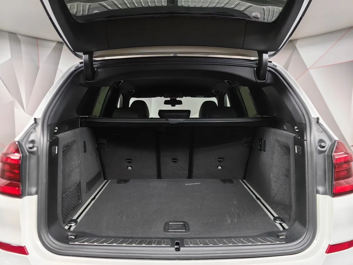 BMW X3 xDrive30i AT (249 л.с.) Белый в АВИЛОН. Слайд №9