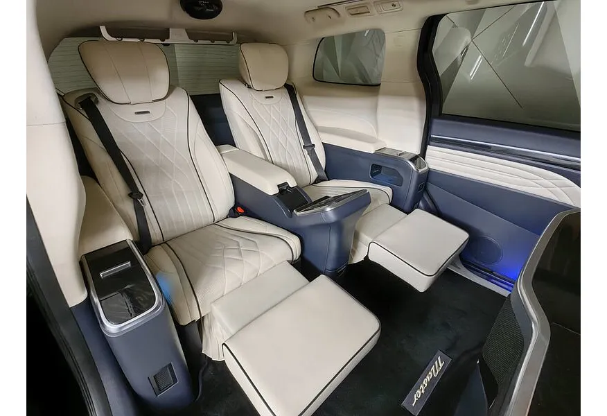 GAC M8 2.0T HEV AT (190 л.с.) GX Premium Серый в АВИЛОН. Слайд №14