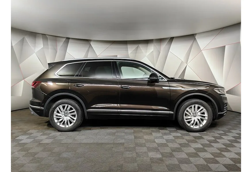АВИЛОН - Volkswagen Touareg 3.0 V6 TDI Tiptronic 4Motion (249 л.с.) Business Elegance Коричневый - slide 3