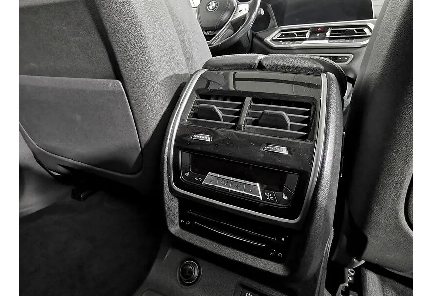 BMW X7 xDrive30d Steptronic (249 л.с.) M Sport Pro Черный в АВИЛОН. Слайд №25