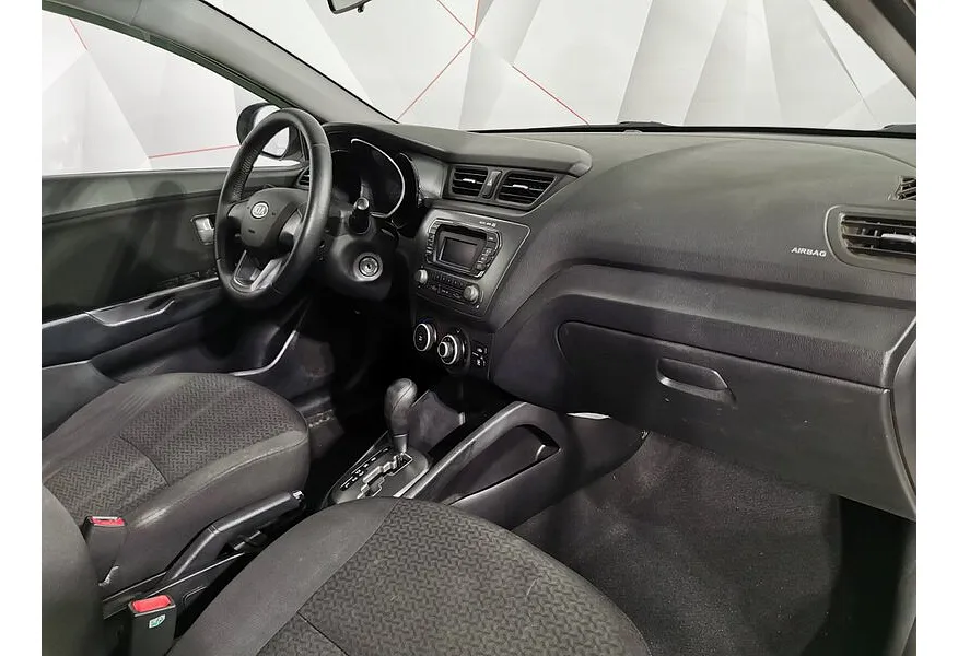 Kia Rio 1.6 AT (123 л.с.) Бежевый в АВИЛОН. Слайд №13