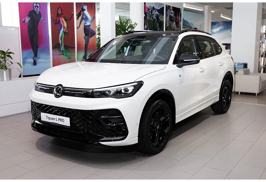 АВИЛОН - Volkswagen Tiguan 380 TSI 2.0 DSG 4WD (220 л.с.) R-Line Белый - slide 0