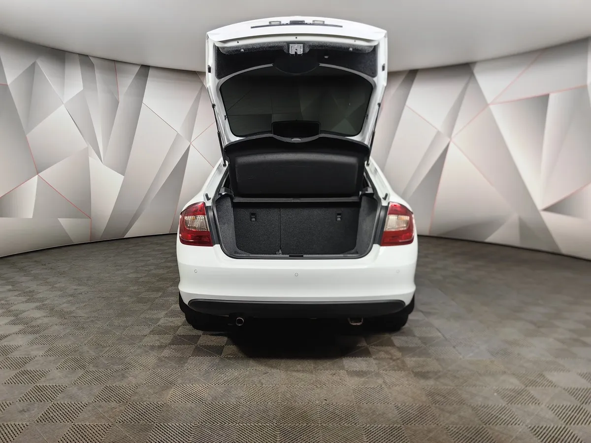 Skoda Rapid 1.4 TSI DSG (125 л.с.) Active Белый в АВИЛОН. Слайд №12