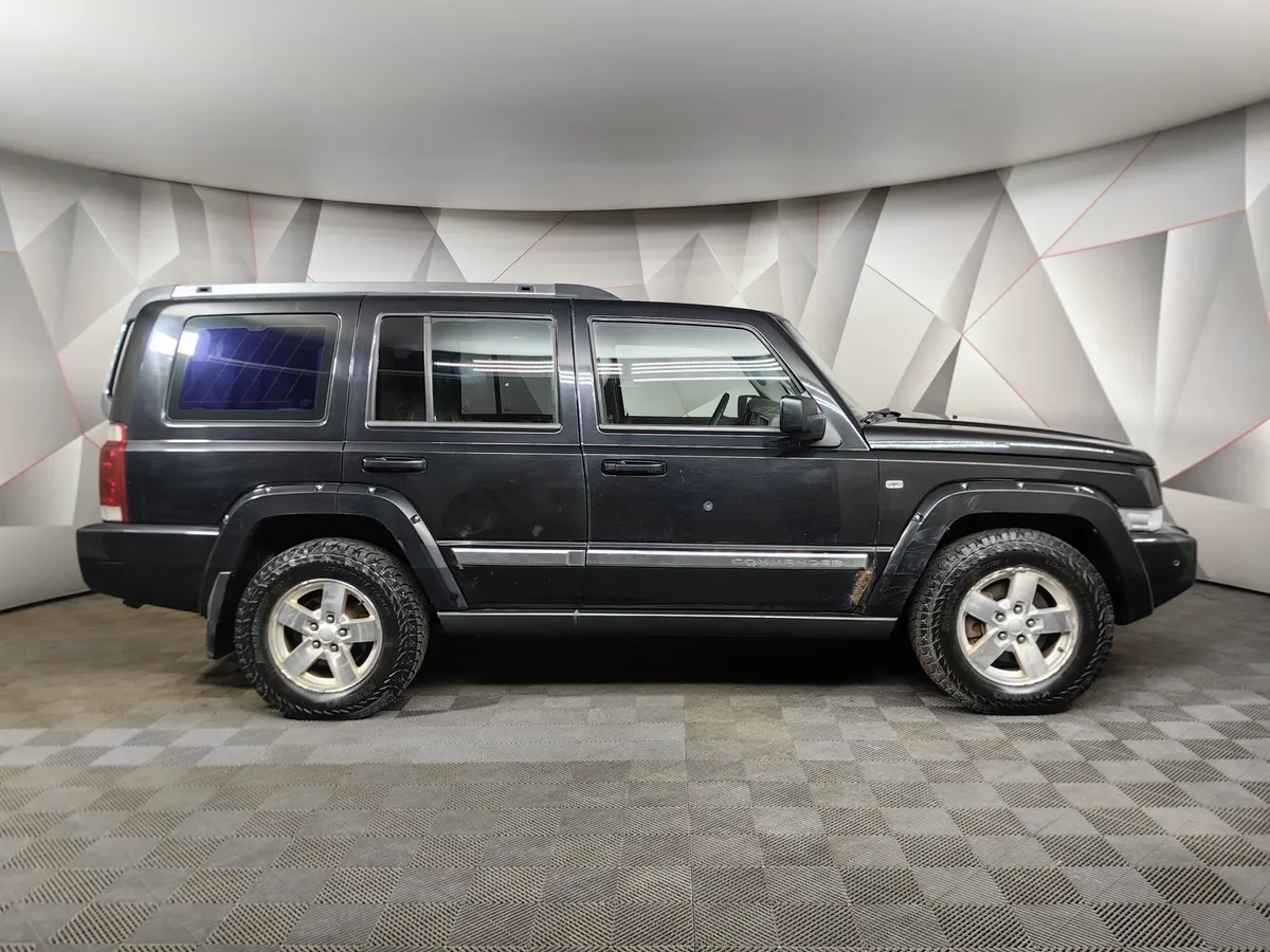 Jeep Commander 3.0 CRD AT AWD (218 л.с.) Черный в АВИЛОН. Слайд №6
