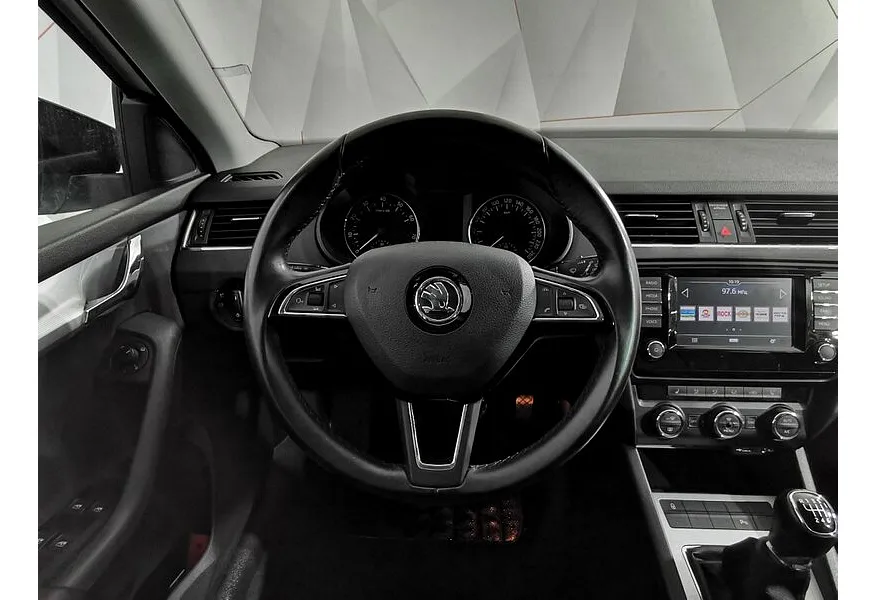 Skoda Octavia 1.8 TSI MT (180 л.с.) Белый в АВИЛОН. Слайд №20