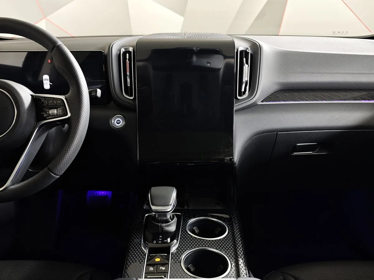Hongqi HS3 2.0T 8AT 4WD (245 л.с.) Делюкс Комбинированный в АВИЛОН. Слайд №15