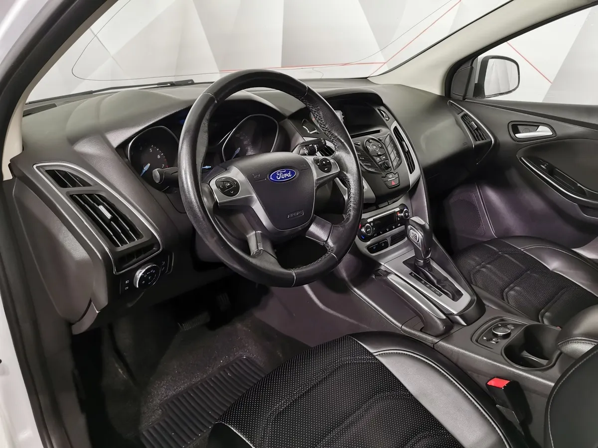 Ford Focus 2.0 PowerShift (150 л.с.) Titanium Белый в АВИЛОН. Слайд №17