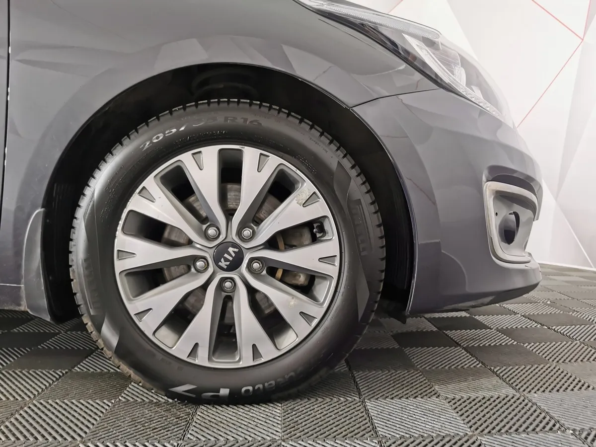 Kia Ceed 1.6 DCT (135 л.с.) Classic Серый в АВИЛОН. Слайд №9