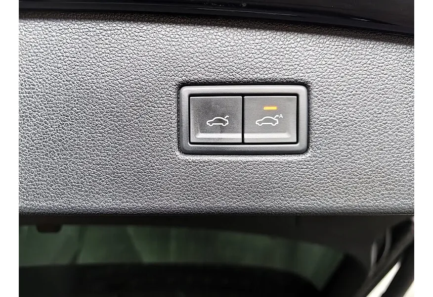 Volkswagen Tiguan 380 TSI 2.0 DSG 4WD (220 л.с.) R-Line Highline Черный в АВИЛОН. Слайд №19