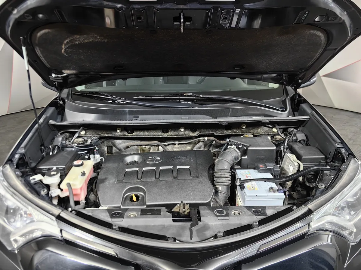 Toyota RAV4 2.0 CVT AWD (146 л.с.) Классик Черный в АВИЛОН. Слайд №11