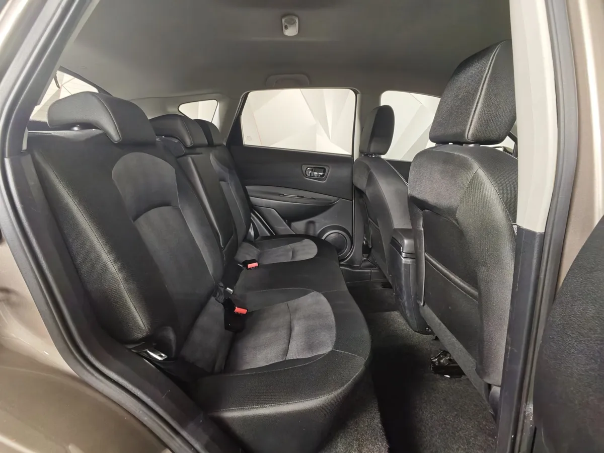 Nissan Qashqai 1.6 CVT FWD (117 л.с.) SE Коричневый в АВИЛОН. Слайд №16