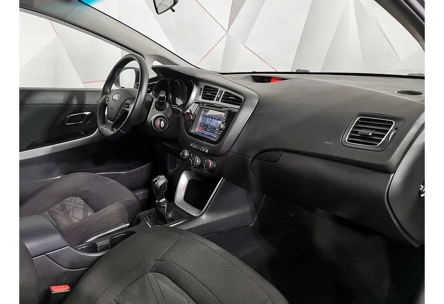 Kia Ceed 1.6 AT (130 л.с.) Classic Серый в АВИЛОН. Слайд №13