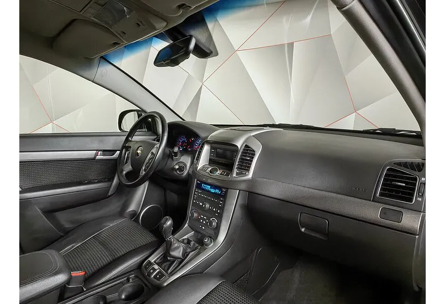 АВИЛОН - Chevrolet Captiva 2.4 MT (5 мест) (167 л.с.) LT Черный - slide 8