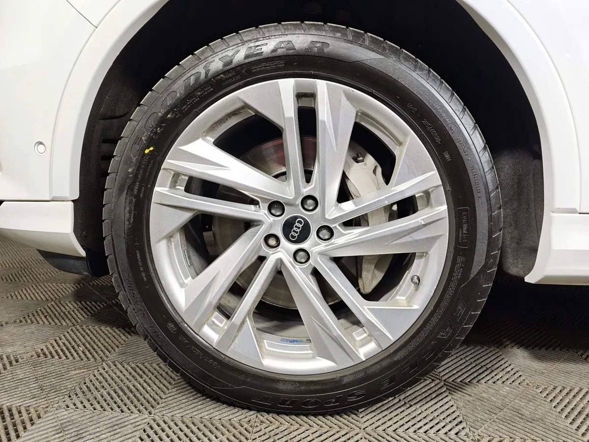 Audi Q7 3.0 TFSI Tiptronic quattro (333 л.с.) Белый в АВИЛОН. Слайд №9