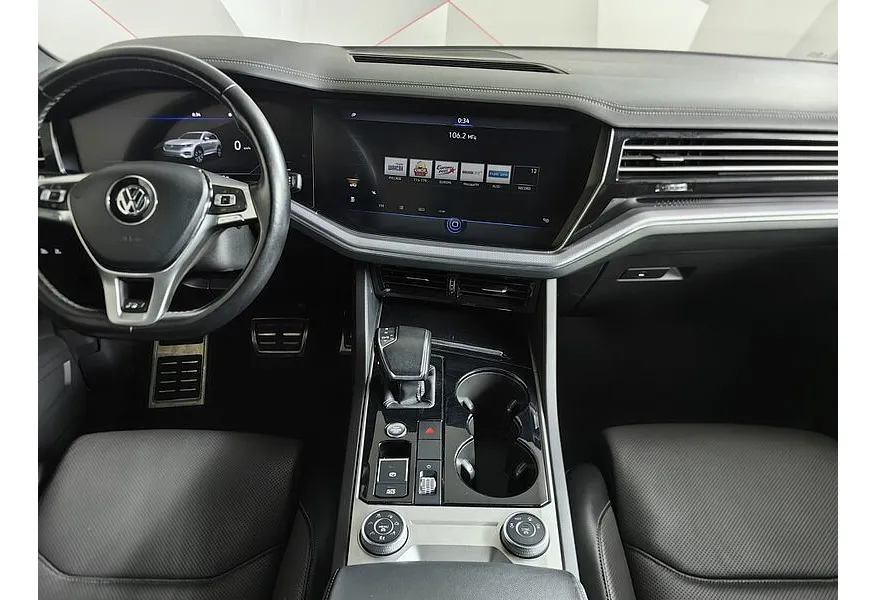 Volkswagen Touareg 3.0 TSI Tiptronic 4Motion (340 л.с.) R-Line Черный в АВИЛОН. Слайд №15