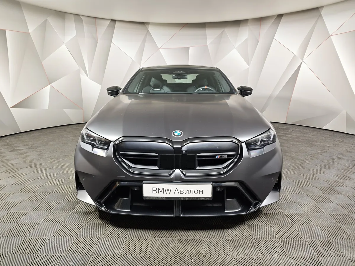 BMW M5 4.4 Steptronic xDrive (727 л.с.) Серый в АВИЛОН. Слайд №3