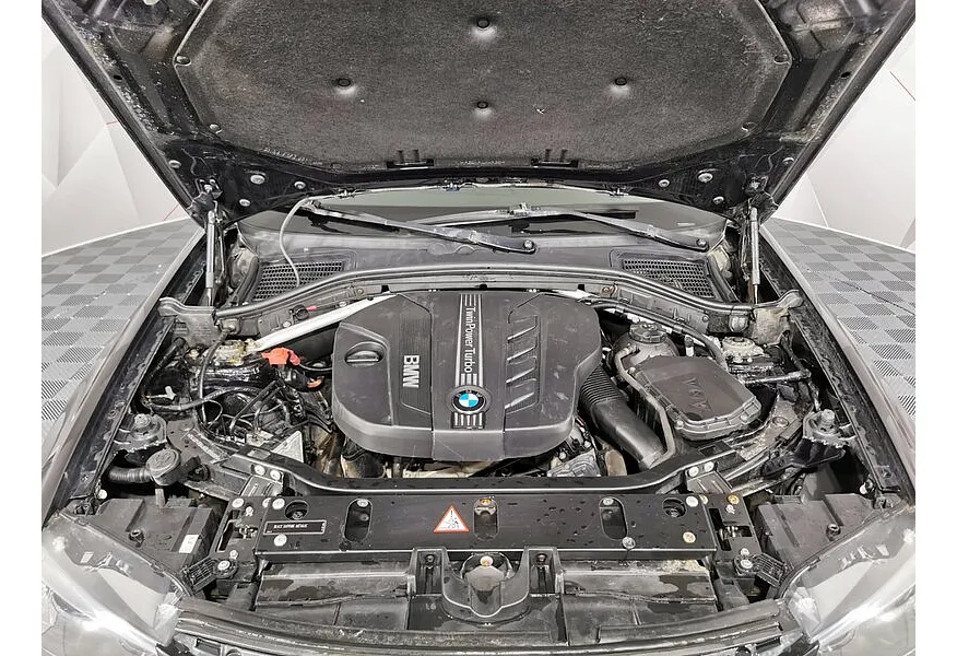 BMW X3 xDrive20d AT (184 л.с.) Base Локальная сборка Черный в АВИЛОН. Слайд №10