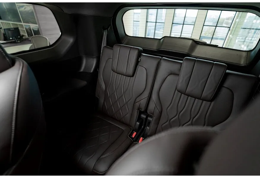 EXEED VX 2.0 AT AWD (249 л.с.) 6 мест Prestige Серебристый в АВИЛОН. Слайд №13