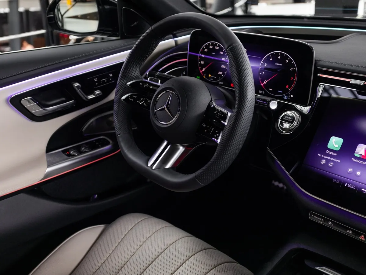 Mercedes-Benz E-Класс E 300 4MATIC (258 л.с.) Черный в АВИЛОН. Слайд №14