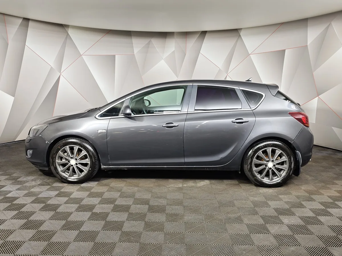 Opel Astra 1.6 Turbo AT (180 л.с.) Серый в АВИЛОН. Слайд №5