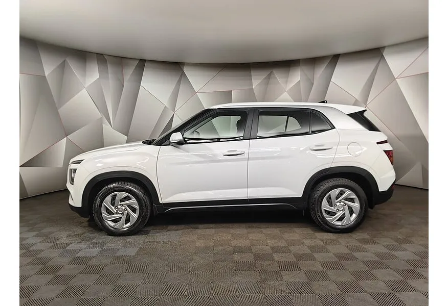Hyundai Creta 1.6 AT 4WD (121 л.с.) Family Белый в АВИЛОН. Слайд №5