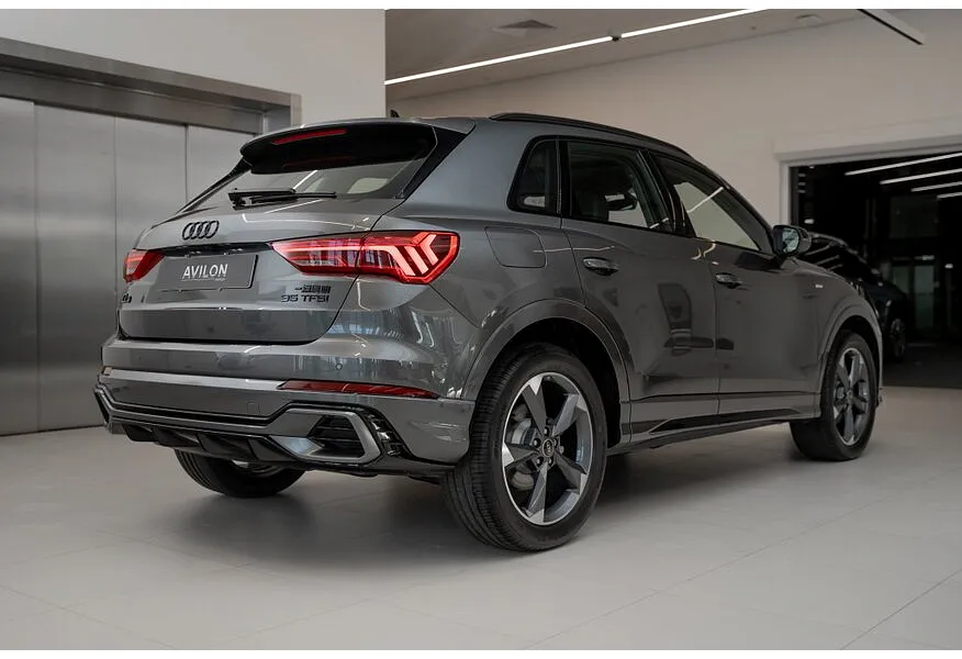 Audi Q3 2.0 45 TFSI S-tronic quattro (220 л.с.) Fashion Dynamic Edition Серый в АВИЛОН. Слайд №8