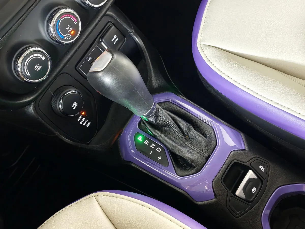 Jeep Renegade 2.4 AT 4x4 (184 л.с.) Trailhawk Серый в АВИЛОН. Слайд №22