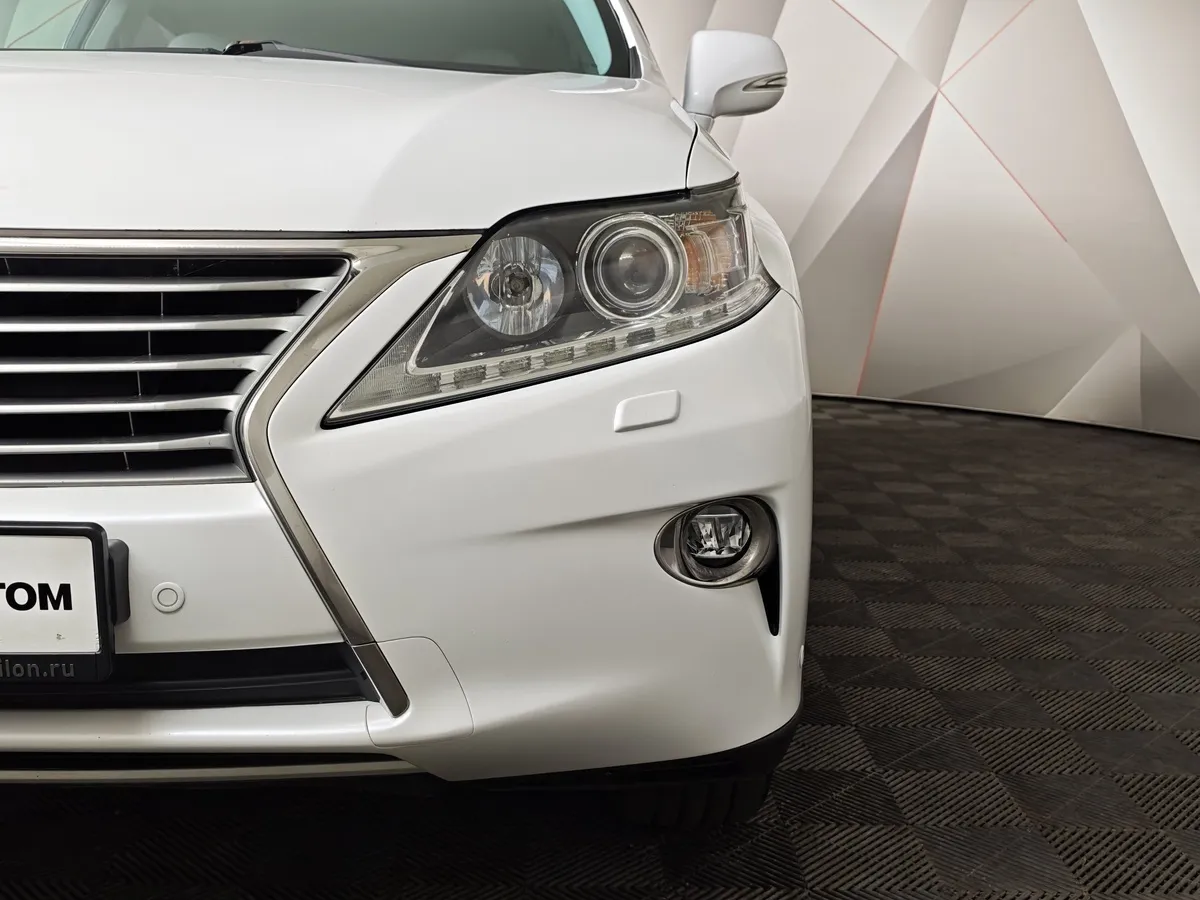 Lexus RX 350 AT AWD (300 л.с.) Premium Белый в АВИЛОН. Слайд №10