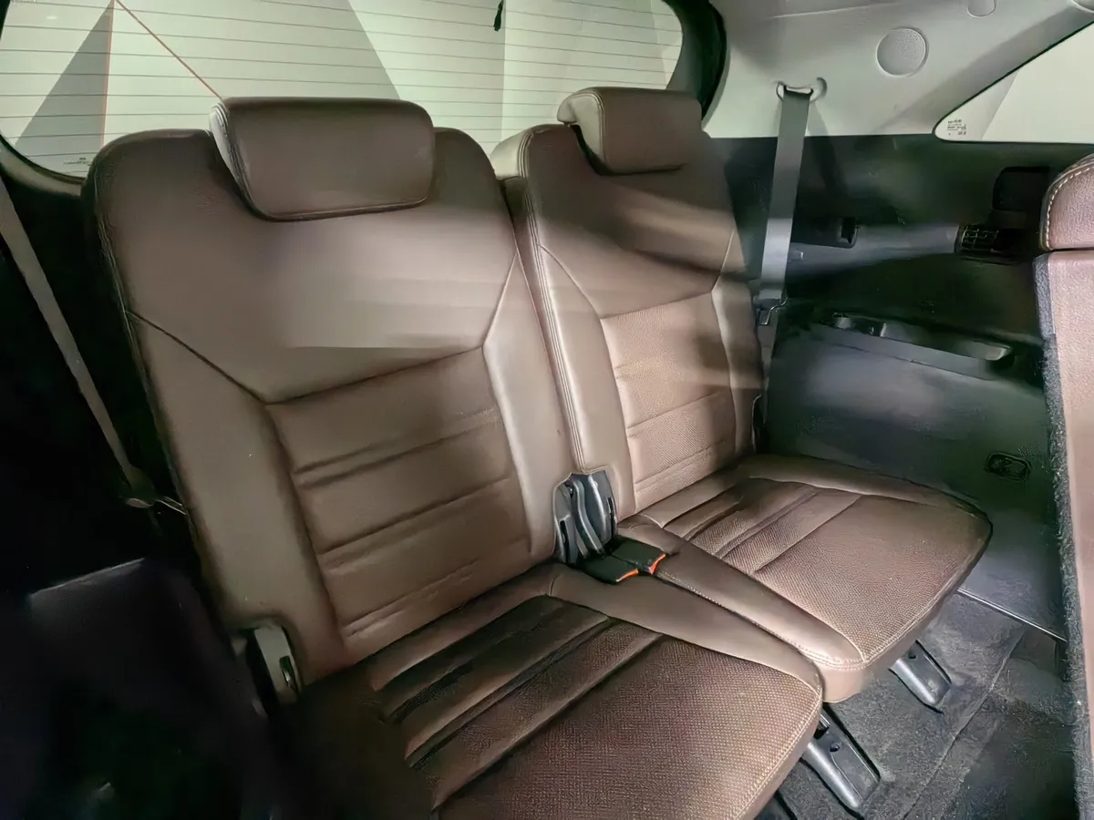 Kia Sorento 2.2 CRDi AT AWD (200 л.с.) Premium Коричневый в АВИЛОН. Слайд №25