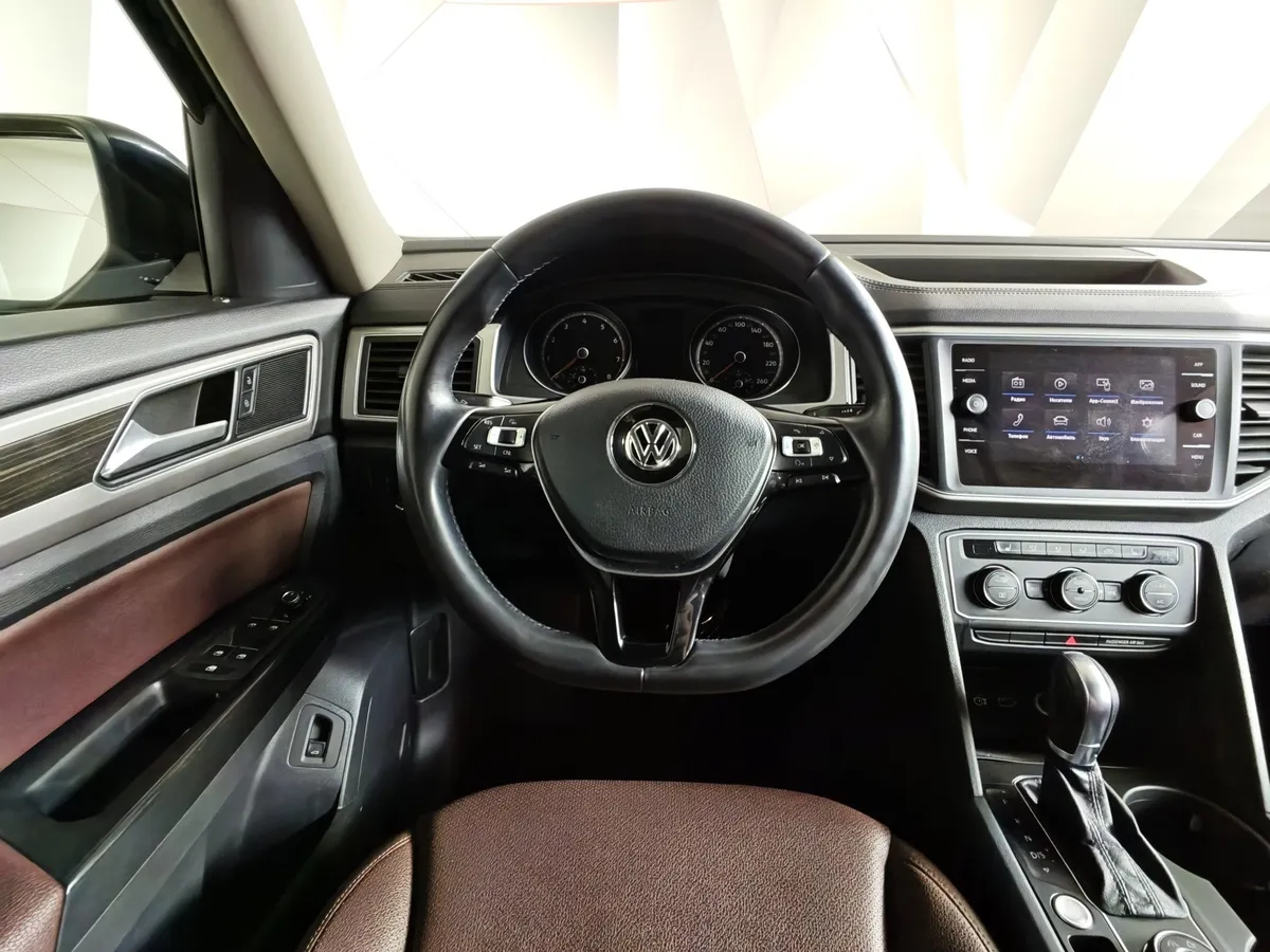 Volkswagen Teramont 3.6 V6 AT 4Motion (249 л.с.) Respect Черный в АВИЛОН. Слайд №20