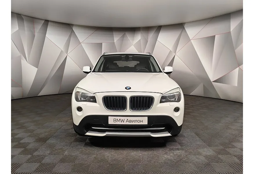 АВИЛОН - BMW X1 xDrive20d AT (184 л.с.) Белый - slide 3