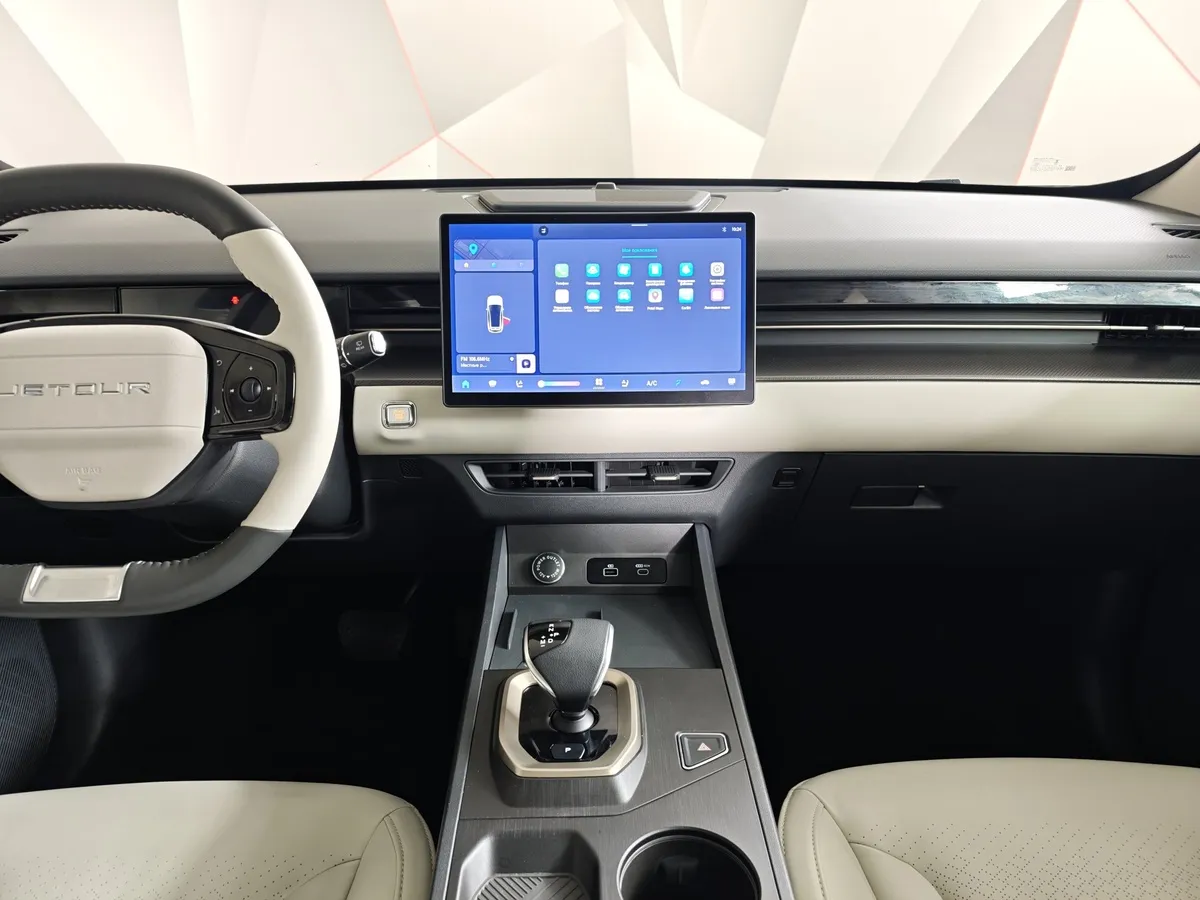 JETOUR Dashing 1.5T 6DCT 2WD (147 л.с.) Elite Белый в АВИЛОН. Слайд №14