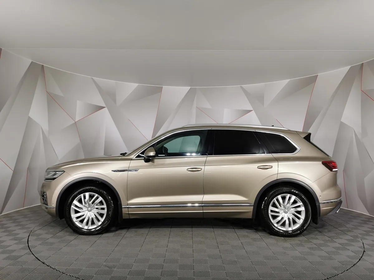 Volkswagen Touareg 3.0 V6 TDI Tiptronic 4Motion (249 л.с.) Business Elegance Бежевый в АВИЛОН. Слайд №5