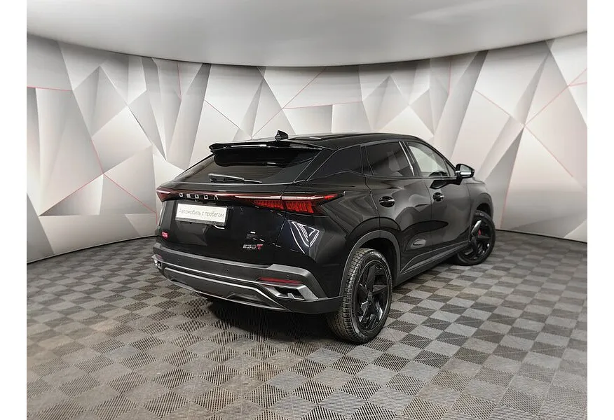 Omoda C5 1.5T CVT (147 л.с.) Ultimate (красные элементы экстерьера) Черный в АВИЛОН. Слайд №2