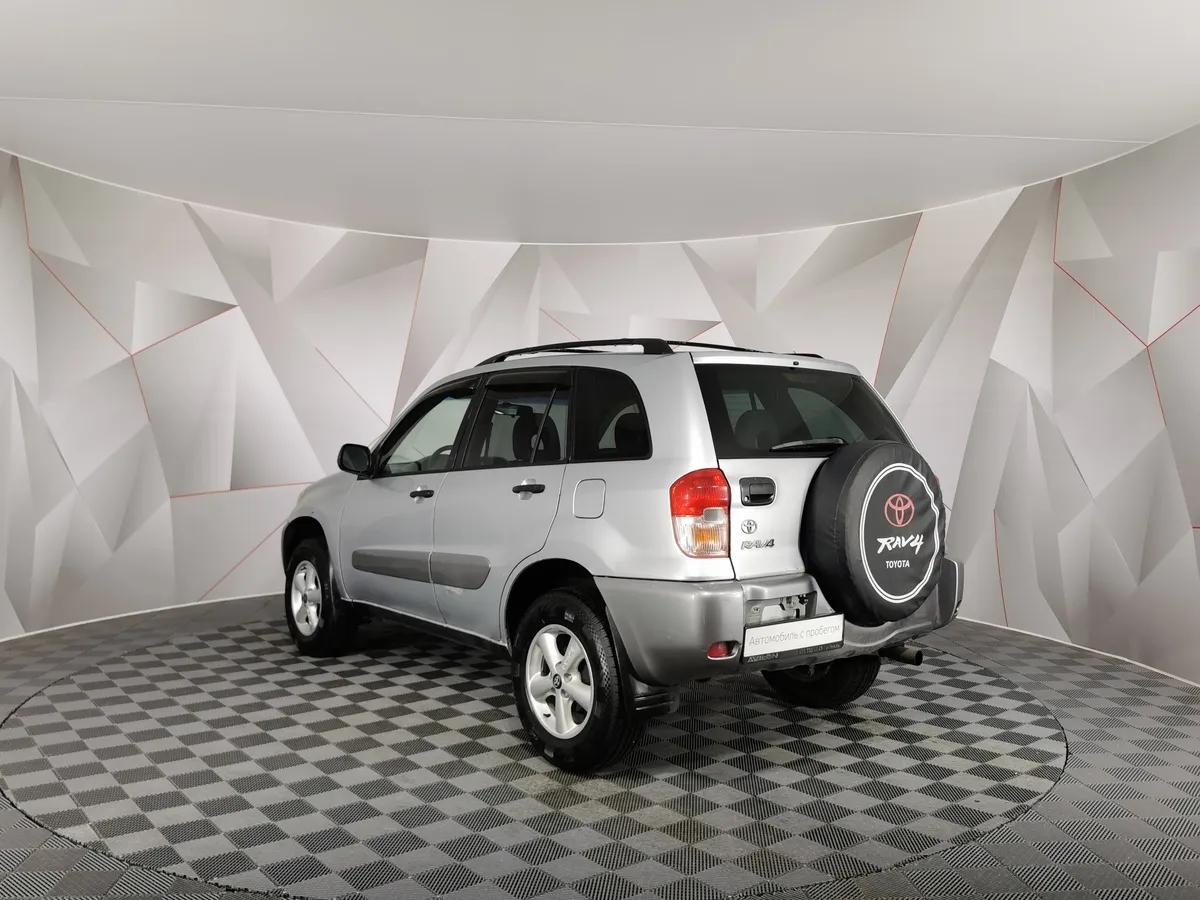 Toyota RAV4 2.0 AT AWD (150 л.с.) Серебристый в АВИЛОН. Слайд №4