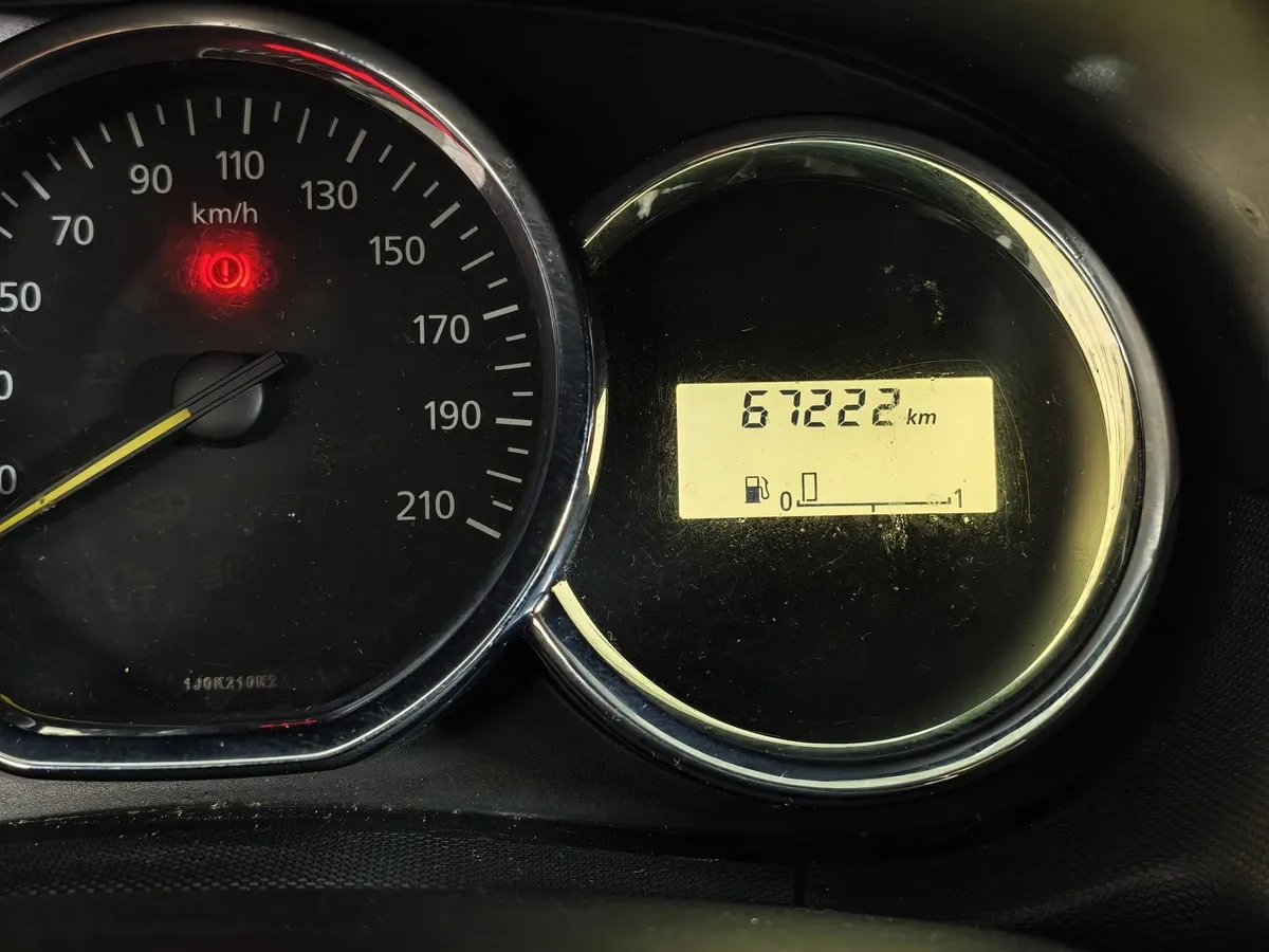 Renault Duster 1.6 MT (114 л.с.) Серый в АВИЛОН. Слайд №18