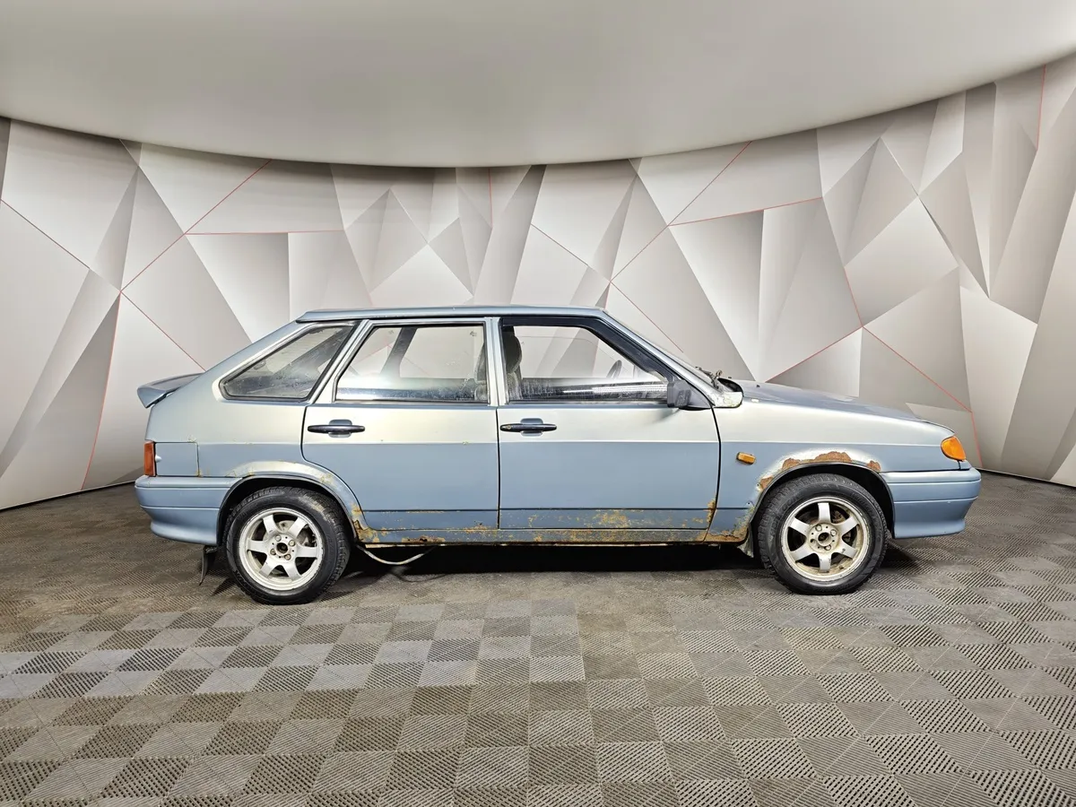 ВАЗ (Lada) 2114 1.5 MT (77 л.с.) Золотой в АВИЛОН. Слайд №6