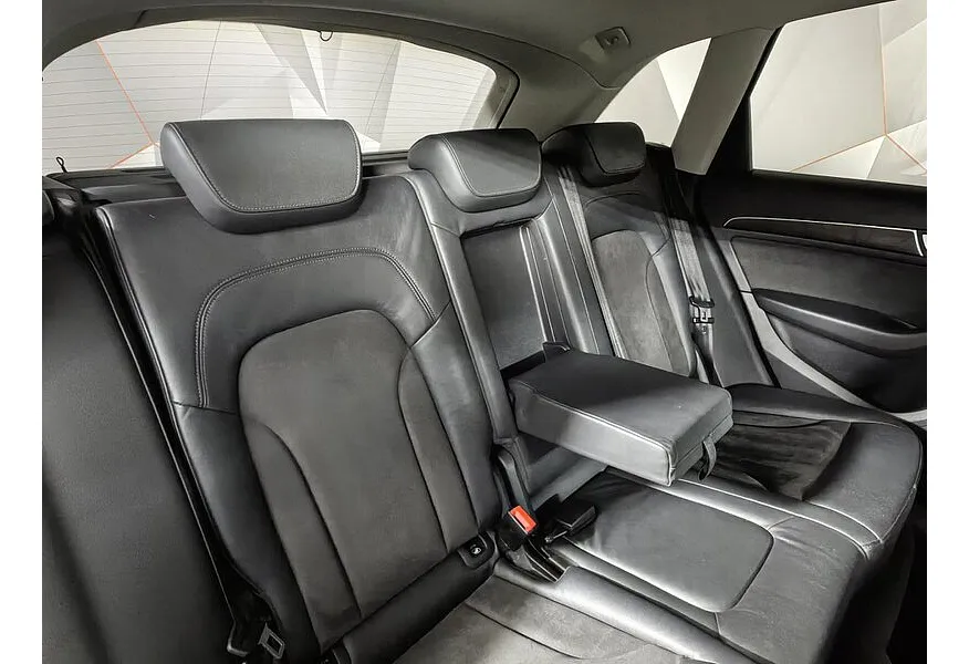 Audi Q5 2.0 TFSI Tiptronic quattro (225 л.с.) Синий в АВИЛОН. Слайд №17