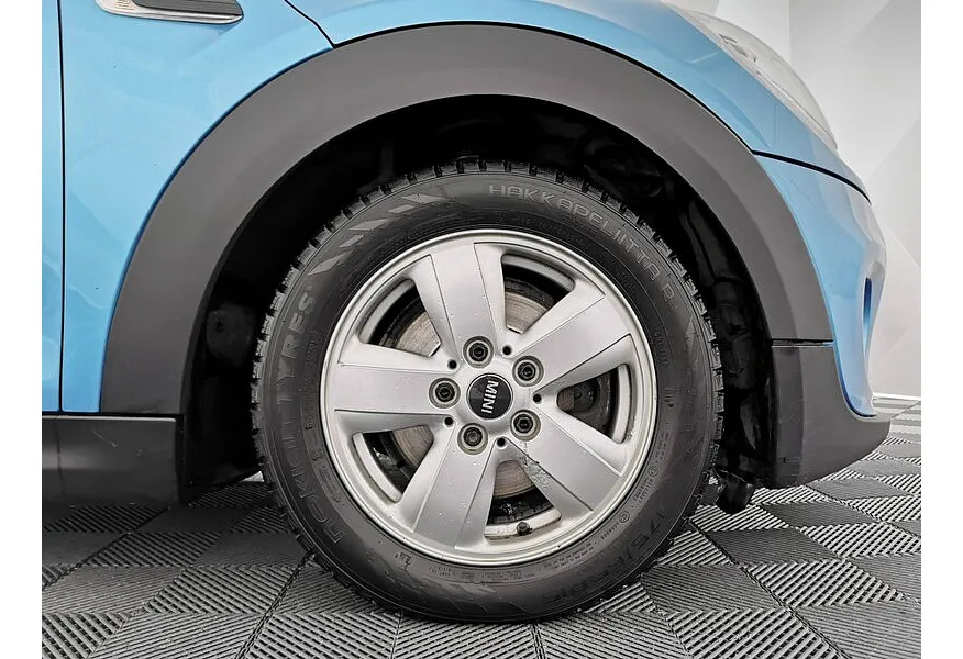 MINI 3 двери 1.5 AT (136 л.с.) Голубой в АВИЛОН. Слайд №7