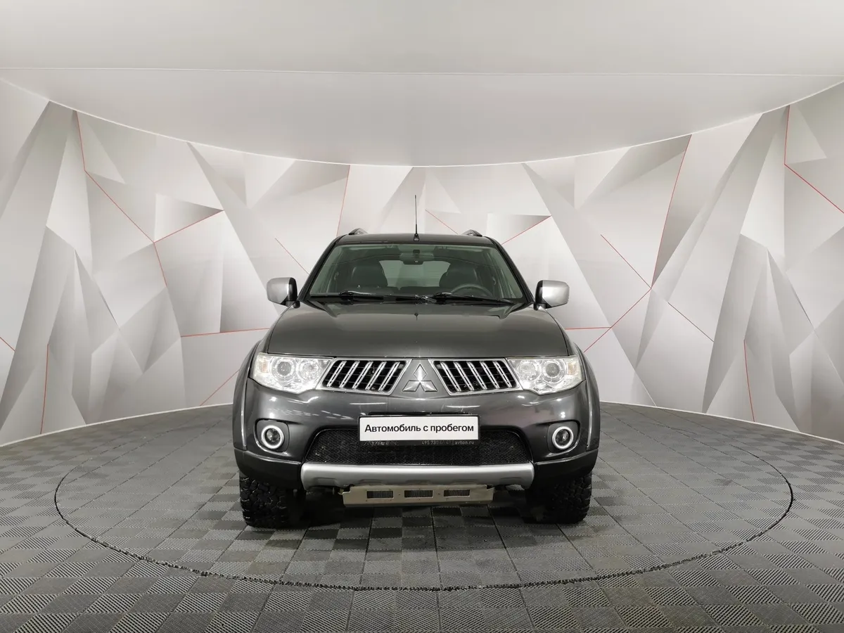 Mitsubishi Pajero Sport 3.2 DI-D MT AWD (160 л.с.) Серый в АВИЛОН. Слайд №7
