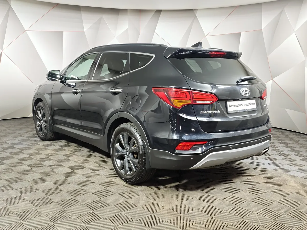 Hyundai Santa Fe 2.4 AT 4WD (175 л.с.) High-tech Черный в АВИЛОН. Слайд №4