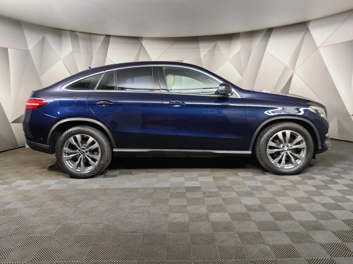 Mercedes-Benz GLE Купе 350 d 4MATIC 9G-TRONIC (249 л.с.) Особая серия Синий в АВИЛОН. Слайд №6
