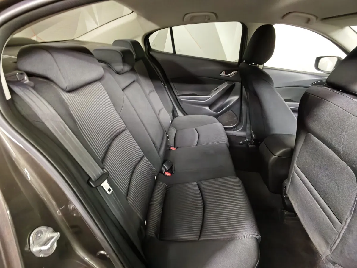 Mazda 3 1.6 AT (104 л.с.) Коричневый в АВИЛОН. Слайд №16
