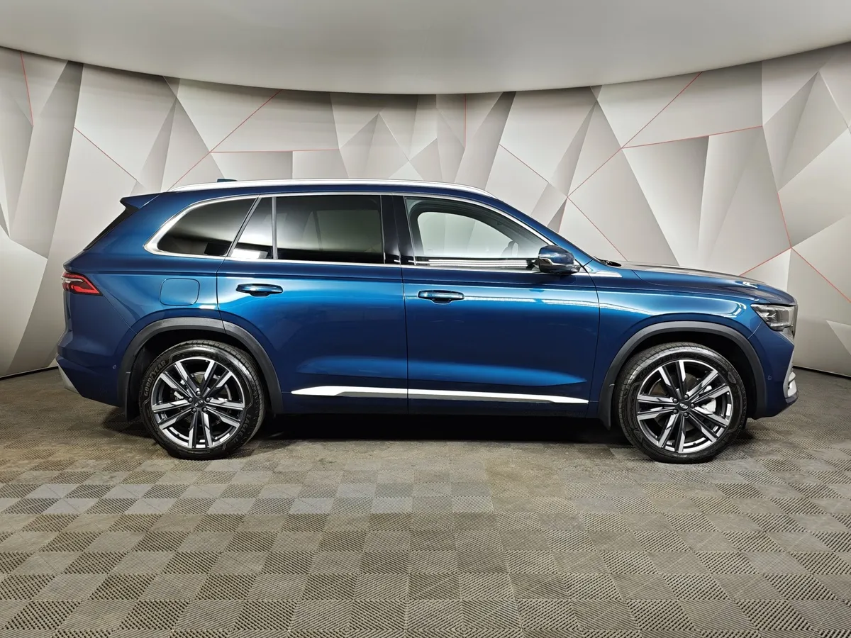 Geely Monjaro 2.0T 8AT 4WD (238 л.с.) Exclusive LE Синий в АВИЛОН. Слайд №6