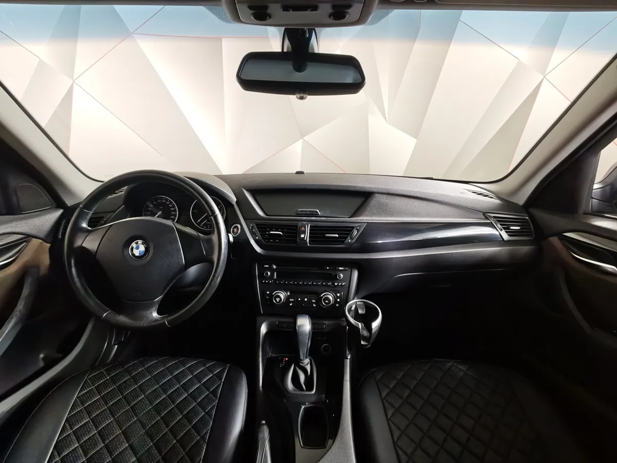 BMW X1 xDrive20d AT (184 л.с.) Черный в АВИЛОН. Слайд №10