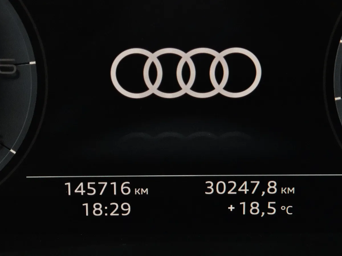 Audi Q8 45 TDI Tiptronic quattro (249 л.с.) Синий в АВИЛОН. Слайд №18