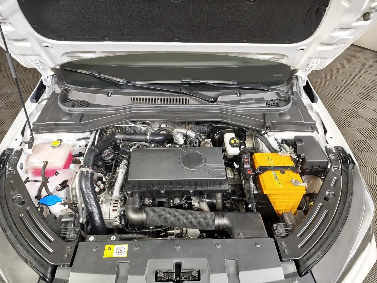 Москвич 6 1.5T CVT 2WD (136 л.с.) Comfort Белый в АВИЛОН. Слайд №11