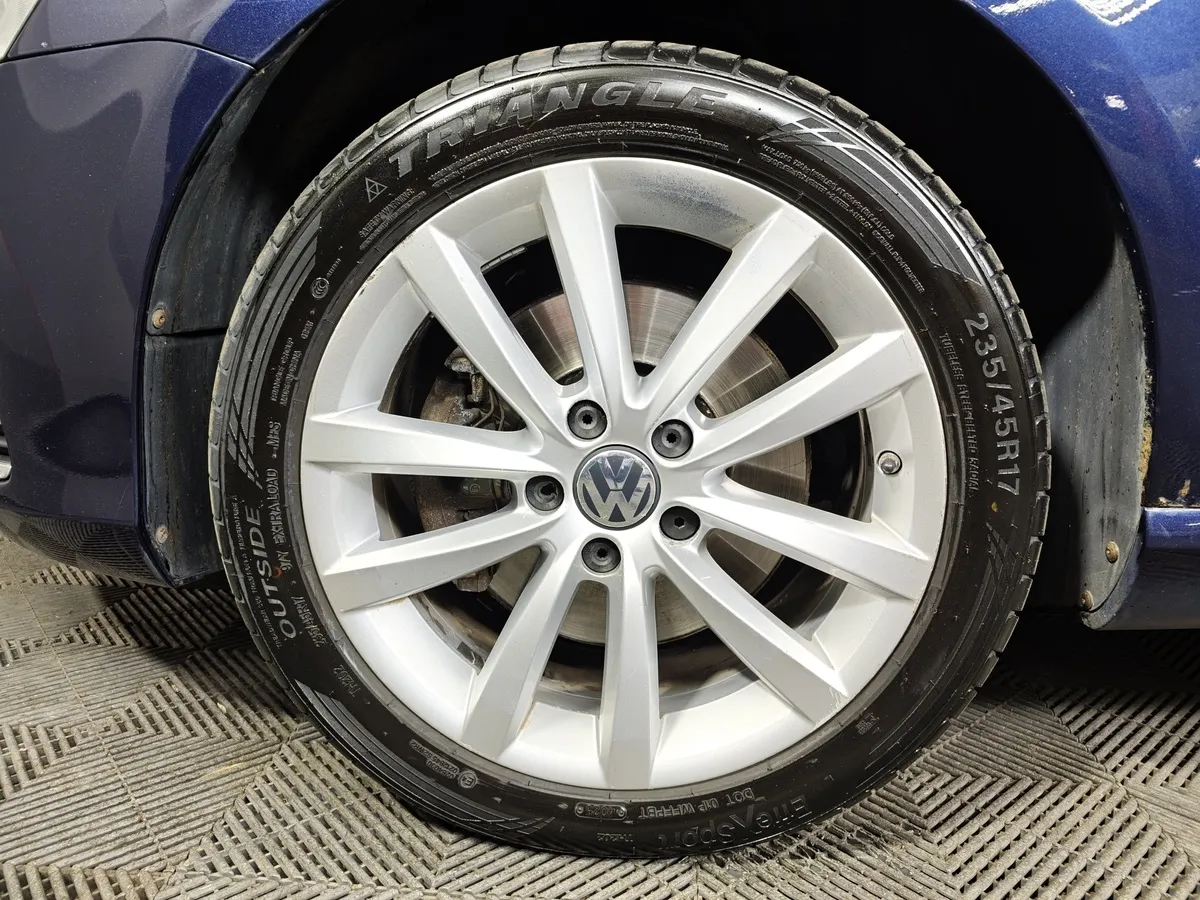 Volkswagen Passat 1.8 TSI DSG (152 л.с.) Highline Синий в АВИЛОН. Слайд №9